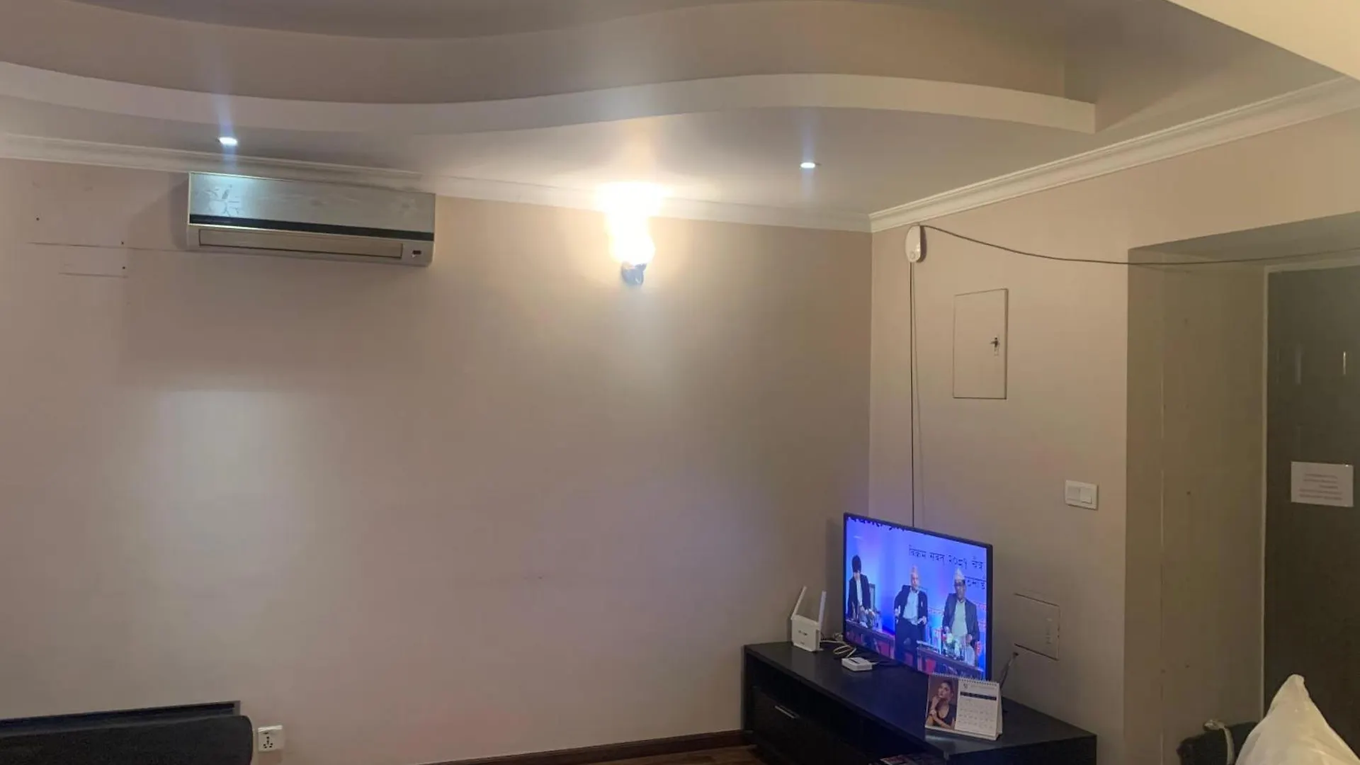 2Bhk Fully Furnished Apartment At Retreat Apartments, Swayambhu Katmandou